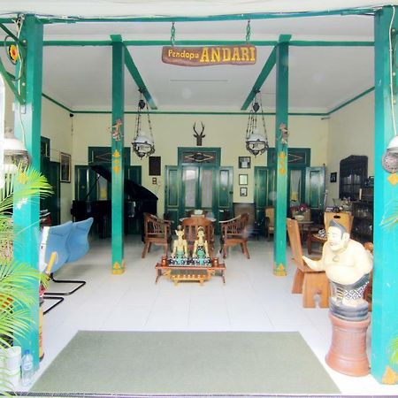 Pendopo Andari Homestay Jogyakarta Zewnętrze zdjęcie