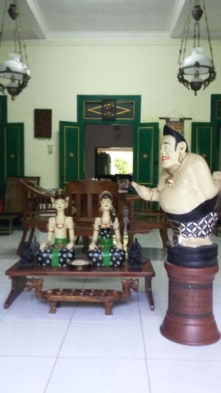 Pendopo Andari Homestay Jogyakarta Zewnętrze zdjęcie
