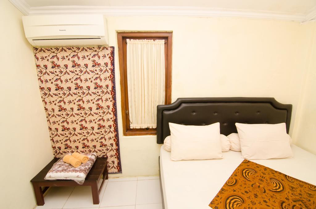 Pendopo Andari Homestay Jogyakarta Zewnętrze zdjęcie