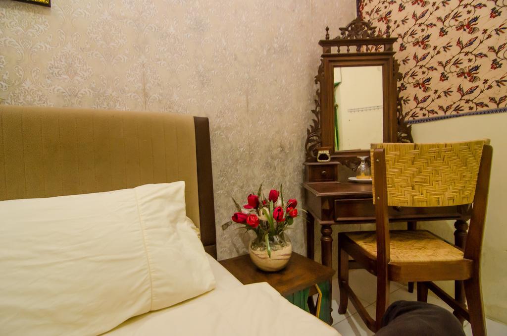Pendopo Andari Homestay Jogyakarta Zewnętrze zdjęcie