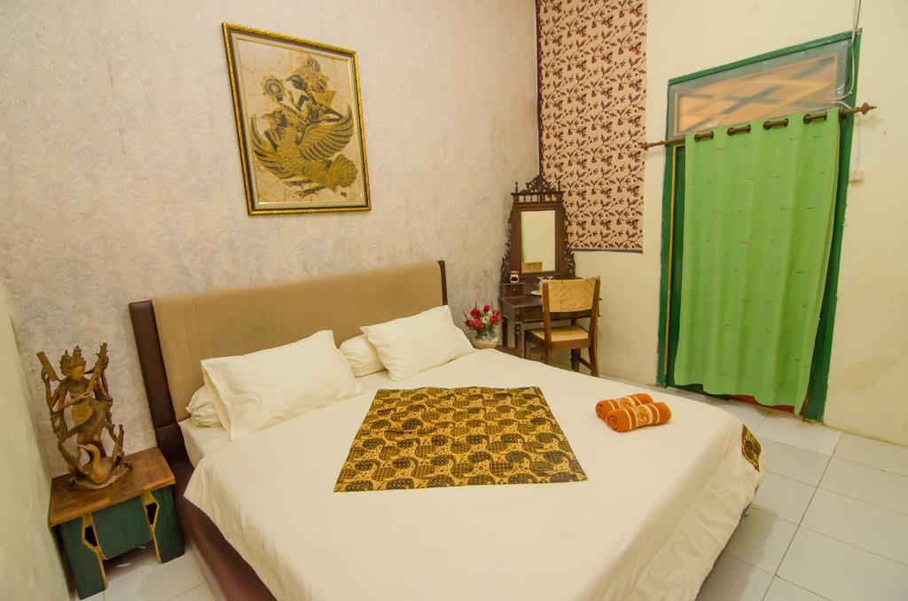 Pendopo Andari Homestay Jogyakarta Zewnętrze zdjęcie