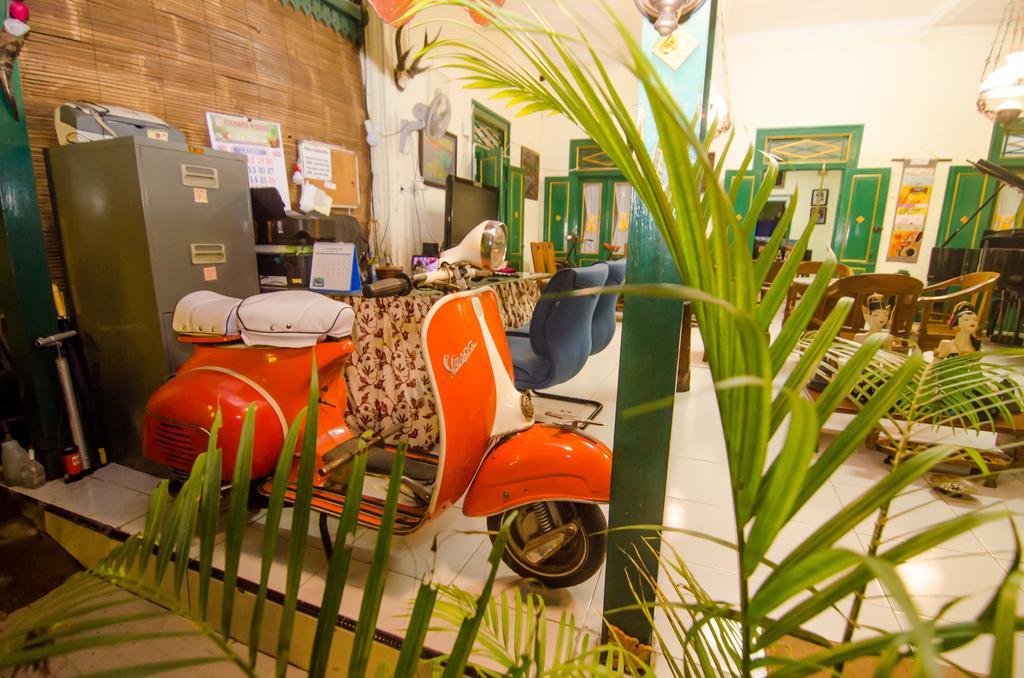 Pendopo Andari Homestay Jogyakarta Zewnętrze zdjęcie
