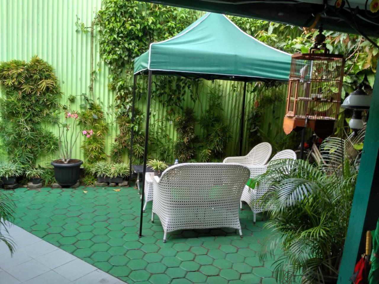 Pendopo Andari Homestay Jogyakarta Zewnętrze zdjęcie