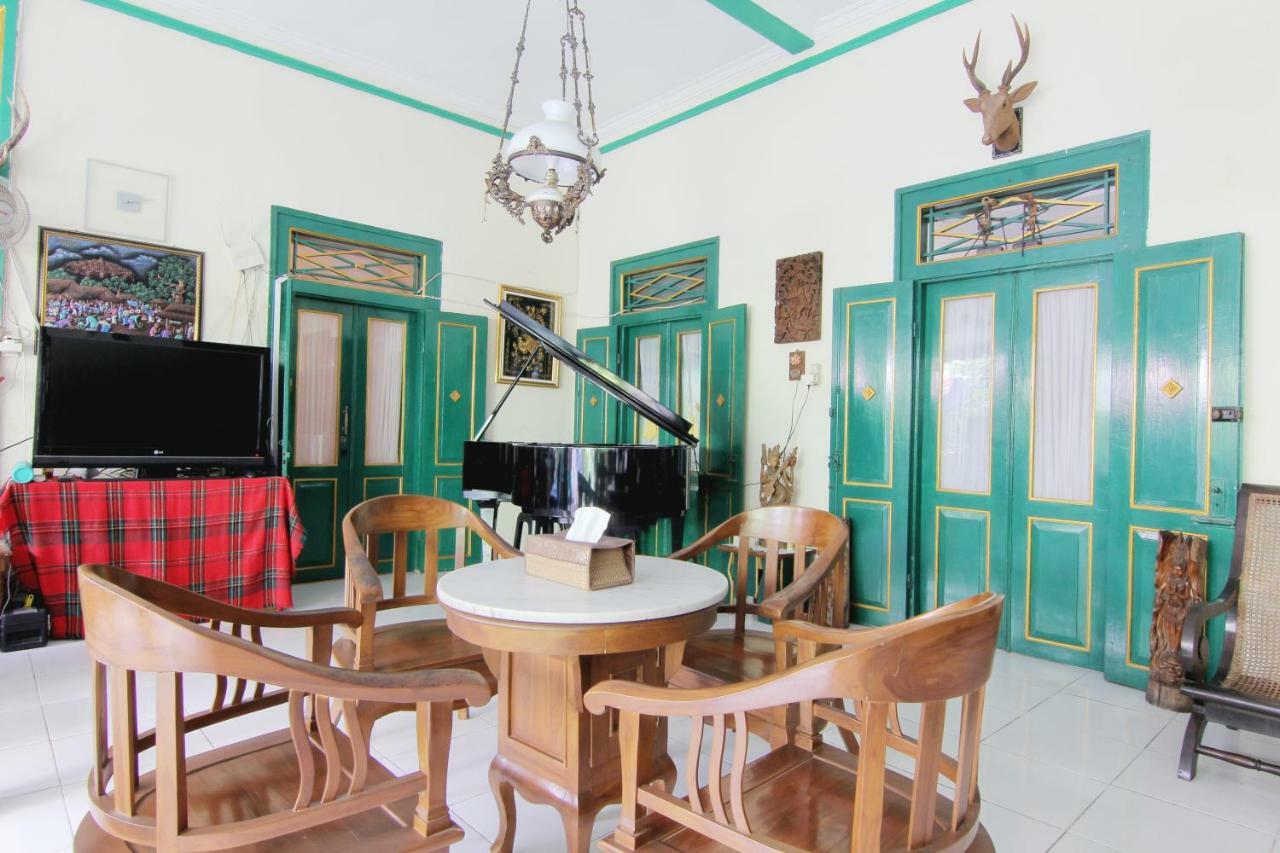 Pendopo Andari Homestay Jogyakarta Zewnętrze zdjęcie