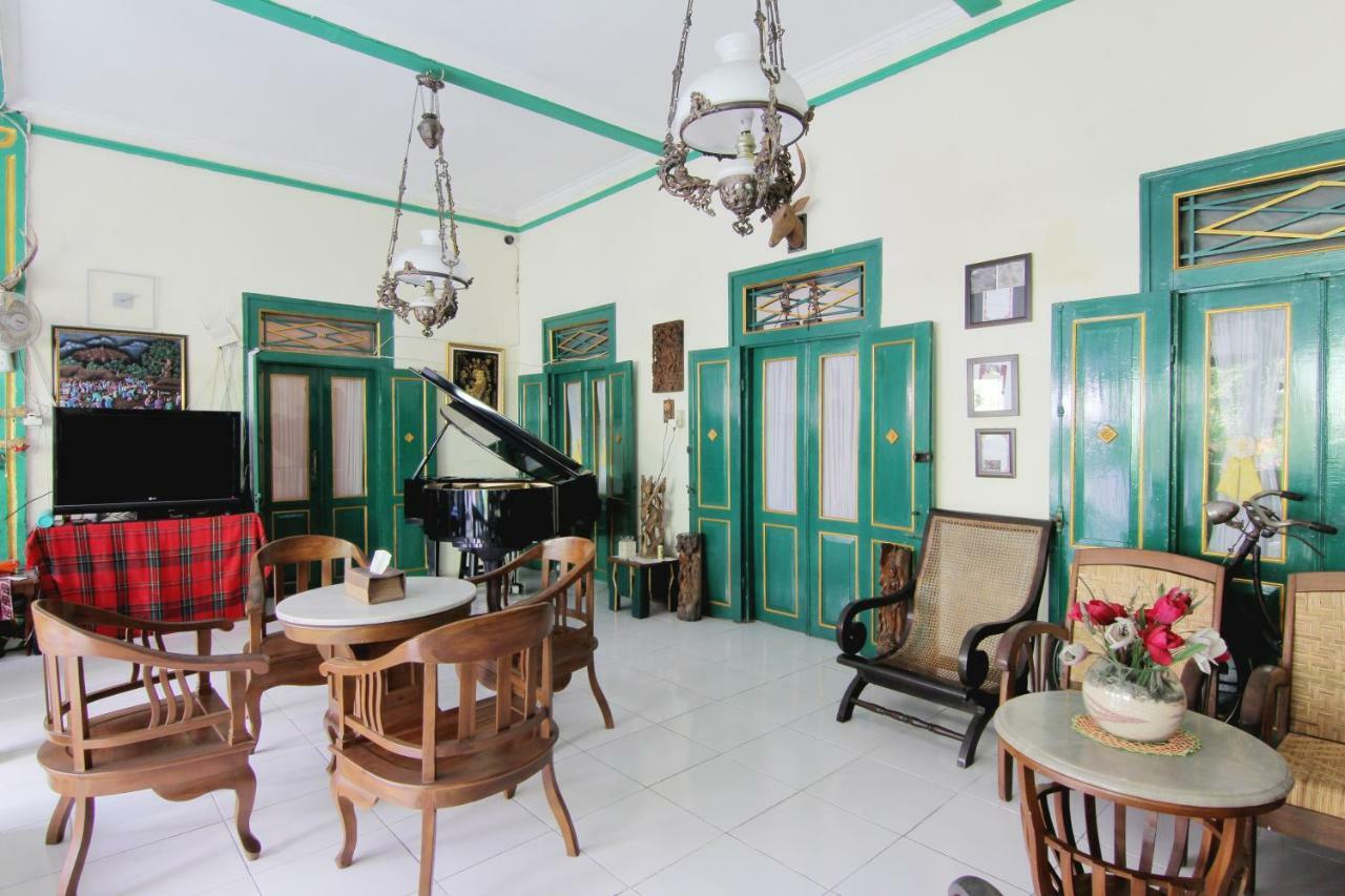 Pendopo Andari Homestay Jogyakarta Zewnętrze zdjęcie