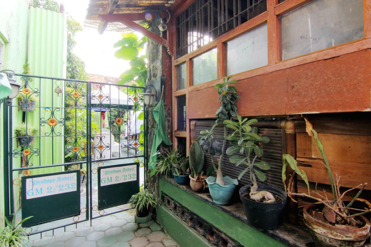 Pendopo Andari Homestay Jogyakarta Zewnętrze zdjęcie