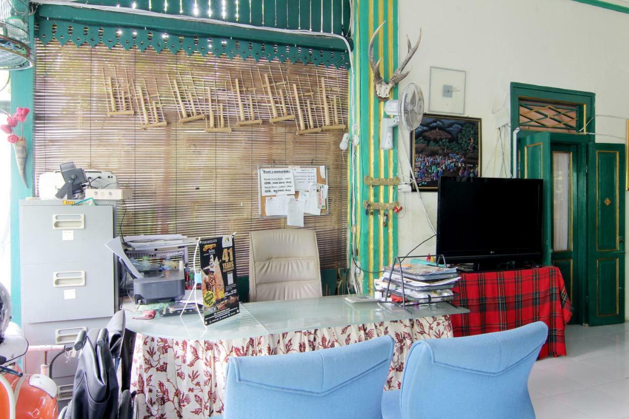 Pendopo Andari Homestay Jogyakarta Zewnętrze zdjęcie