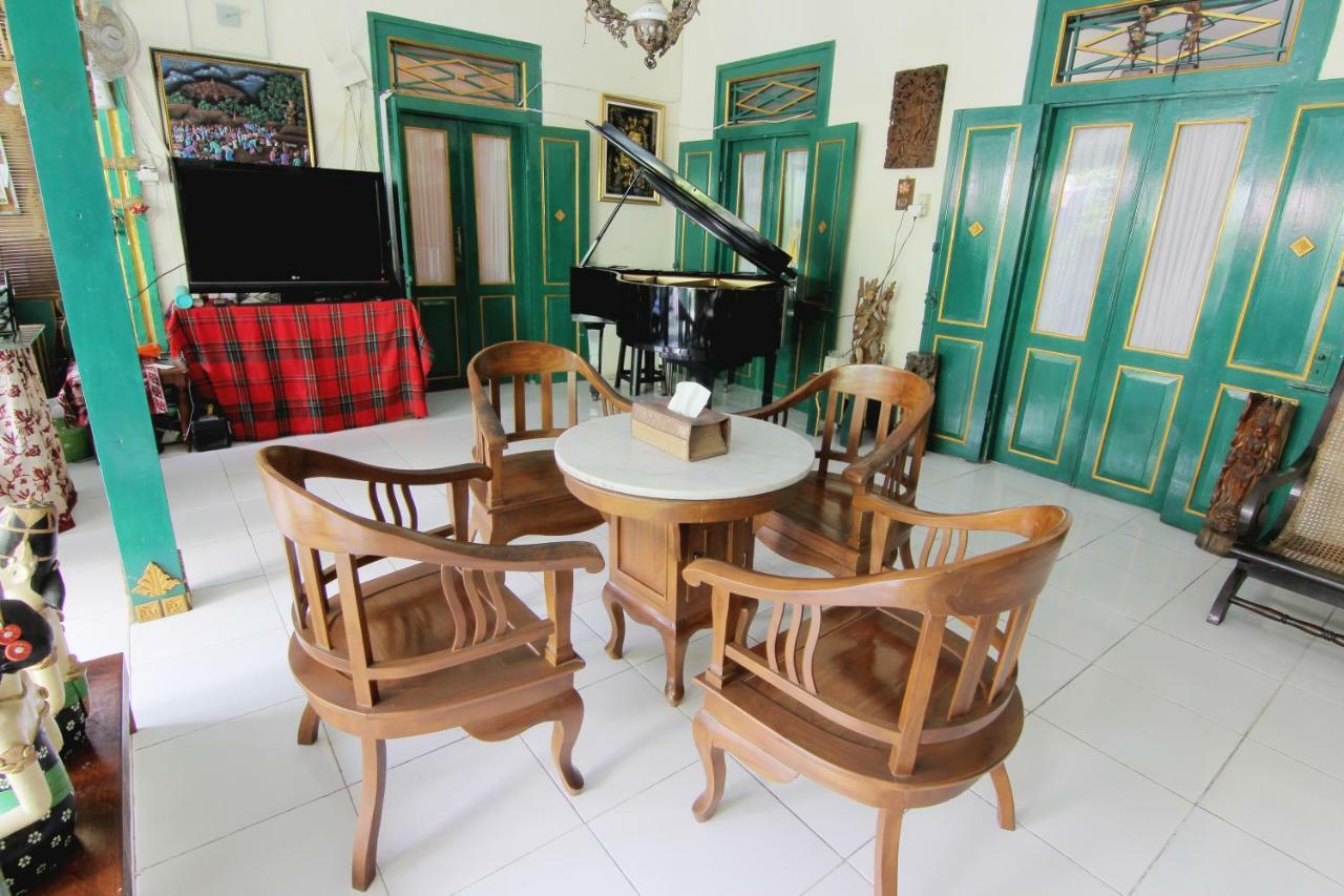Pendopo Andari Homestay Jogyakarta Zewnętrze zdjęcie