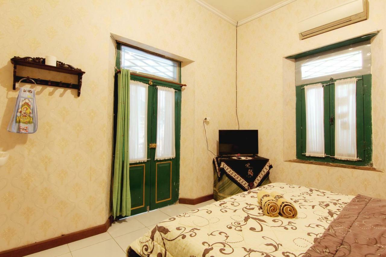 Pendopo Andari Homestay Jogyakarta Zewnętrze zdjęcie