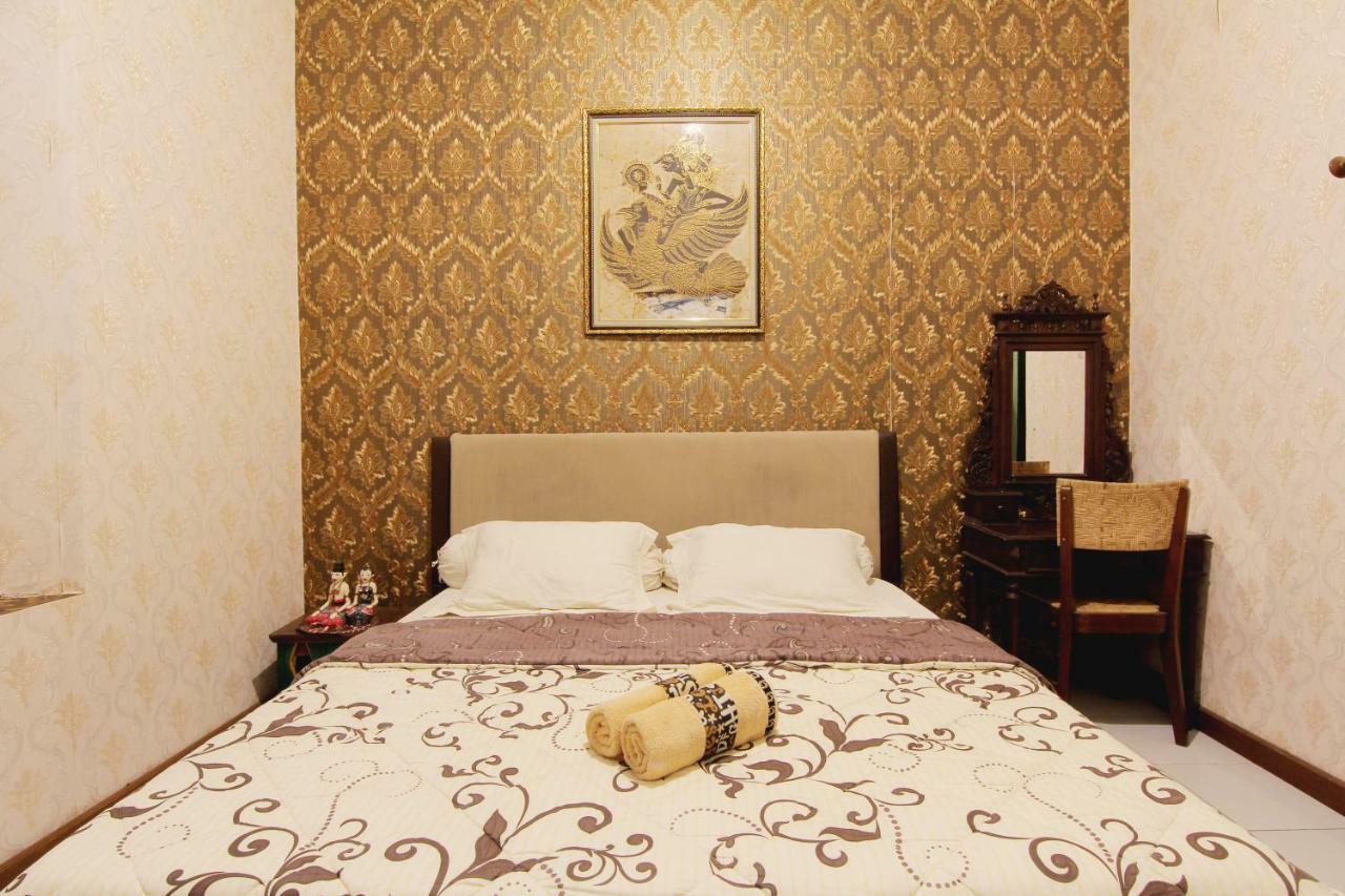 Pendopo Andari Homestay Jogyakarta Zewnętrze zdjęcie
